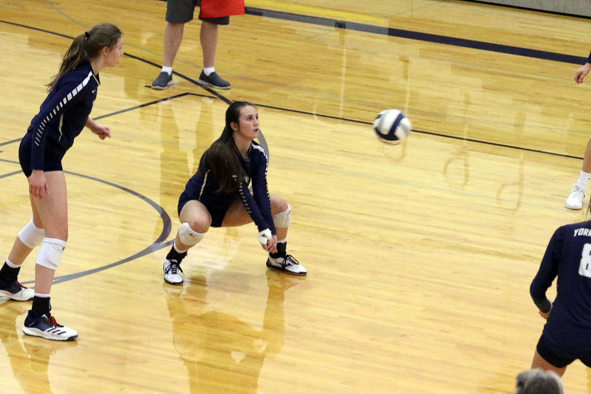 York VB vs Milford (35).jpg